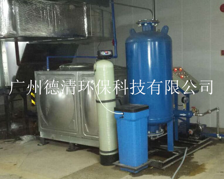 定壓，軟水，水箱現(xiàn)場圖片_副本.jpg